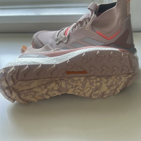 Adidas Terrex Hiking boots mauve women size 8.5 - Picture 4 of 6